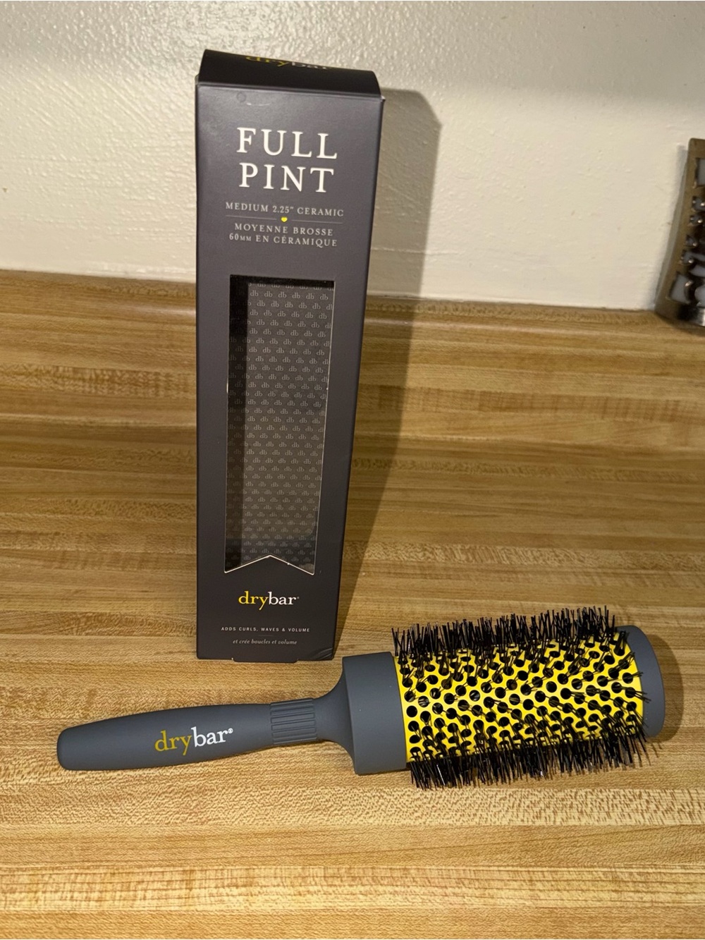 Drybar Full Pint Medium 2.25" Ceramic Round Brush blowout brush